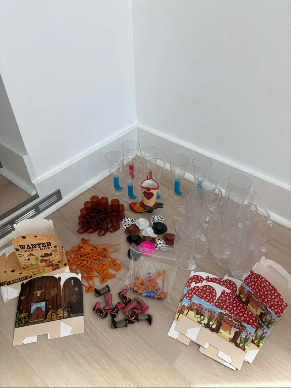 Assorted Party Drinkware & Western-Themed Party Kit